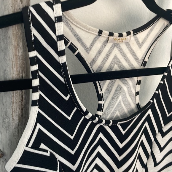 Women Zebra Razorback Small Crop Top - Picture 4 of 6